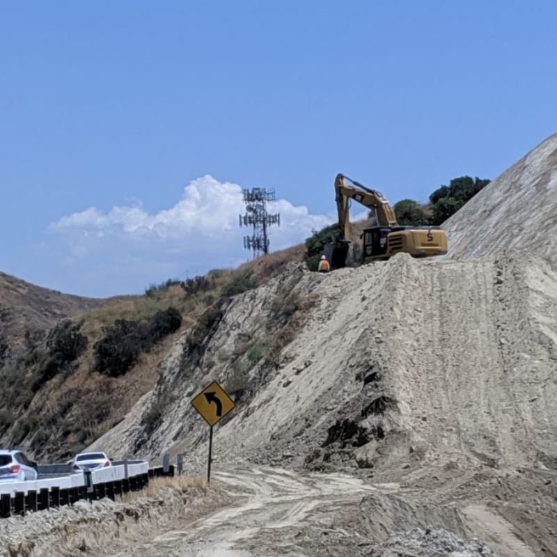 SR60 Truck Lanes Project - Construction Grading Progress